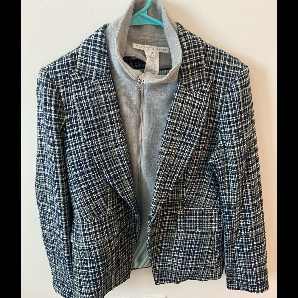 Veronica beard jacket with detachable collar